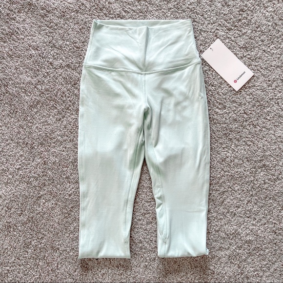 NWT LULULEMON ALIGN FULL LEGTH Leggings 28” Size 4 delicate mint green - Picture 9 of 9